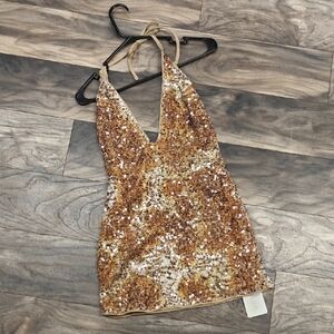 Musera Shimmering Sequin Dress in Gold and Brown